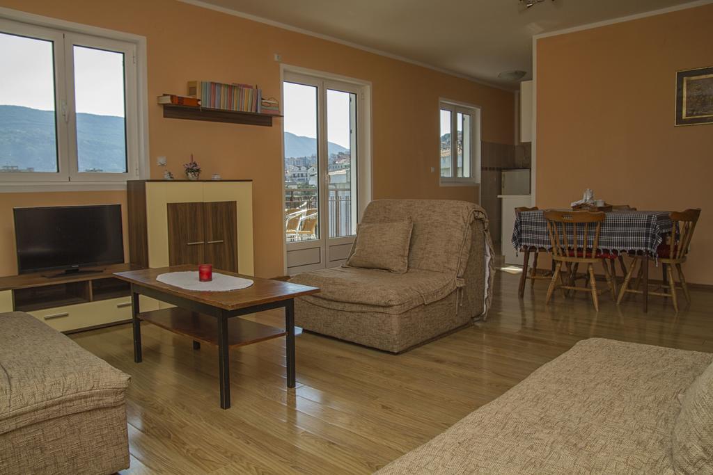 Apartments Gugolj M&M 헤르섹 외부 사진